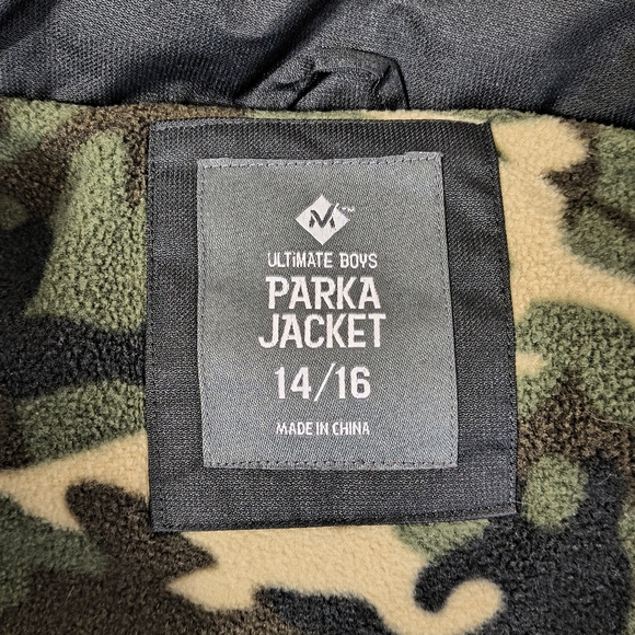 Ultimate Boys Parka Jacket sz 14/16 Black with Camo Accent 2 in 1 Coat - Picture 7 of 9